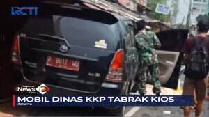 Mobil KKP Tabrak Kios