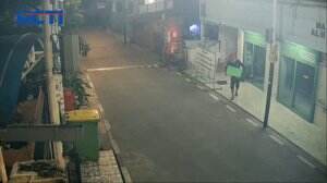 Aksi Pencurian Kotak Amal Masjid Terekam Kamera CCTV