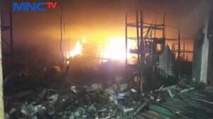 Ratusan Lapak Pedagang Pasar Wage Purwokerto Habis Dilalap Api
