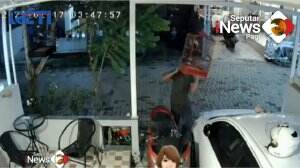 Aksi Pencurian Burung Di Perumahan Terekam CCTV