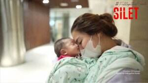 Hebohnya Feli dan Hito temani Baby Bible imunisasi