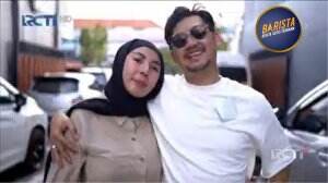 Mantan Suami Bahagia, DP Masih Mencari Belahan Jiwa