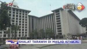 Shalat Tarawih Di Masjid Istiqlal