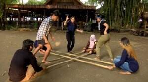 Serunya Main Egrang dan Rangku Alu - Travel Addict Eps. 152