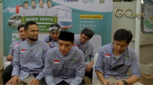 Sejumlah Selebriti Bersama Mengadakan Mudik Gratis