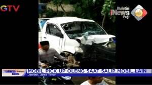 Kecelakaan Mobil Tabrak Motor