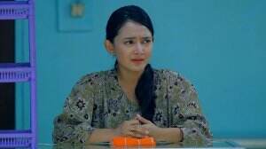Entin Tiba-Tiba Teringat Alm. Suaminya - Dunia Terbaik Eps. 2394