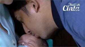 Andin Jealous Minta Cium Al - Ikatan Cinta Eps. 669