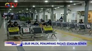 Libur Panjang Imlek Berakhir, Penumpang Padati Stasiun Senen