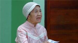 Onah Dapat THR Dari Mak Eros - Dunia Terbalik Eps. 2429