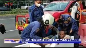 Terjebak Dalam Separator Pembatas Sepeda