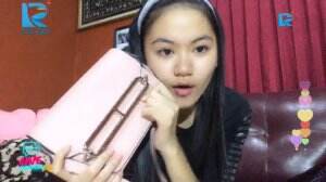 Bongkar isi tas Rientammy, ternyata isinya bikin kaget !!