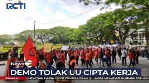Hari Pahlawan Ratusan Mahasiswa Dan Buruh Kembali Unjuk Rasa Tolak UU Cipta Kerja