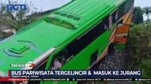 Bus Pariwisata Tergilincir Dan Masuk Jurang