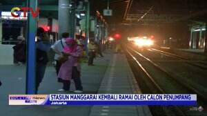 Stasiun Manggarai Ramai Pada Hari Ketiga PSBB Transisi