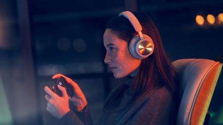 Bang \u0026 Olufsen Luncurkan Gaming Headset 