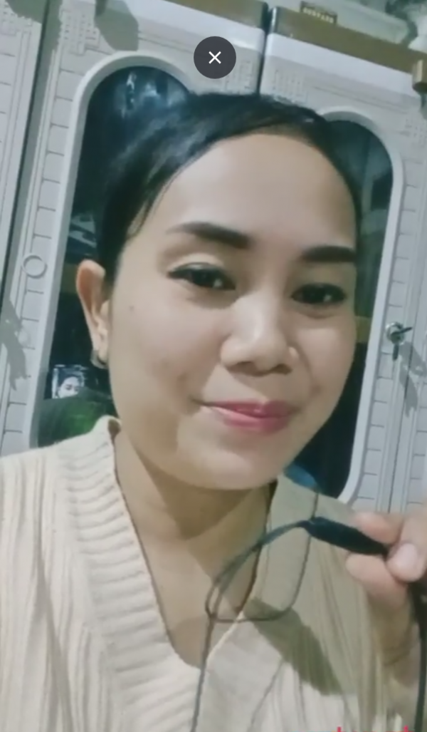 nama:ferra Wati umur :35 tahun asal kota :bogor
