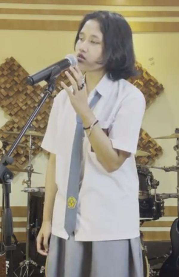Kisah Kasih Di Sekolah | Tanaya Anindita S._16th_Bekasi,#RCTIplus #HOTrctiplus #showmeyourvoice #smyv2022 #TOP30