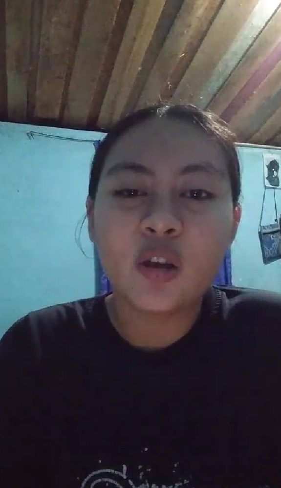 IDOL. XII. Linda Carolina. 20 Th.  Pontianak.  Kalbar.  celengan rindu.