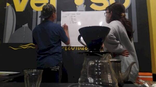 Mau Jadi Barista Andal? Belajar di Cafe Verso Saja