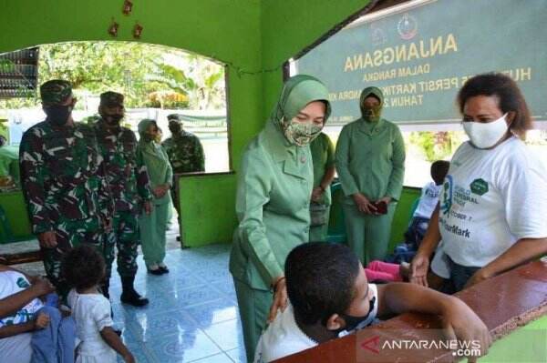 Kodim Mimika Beri Bantuan Sembako Anak Berkebutuhan Khusus