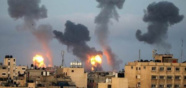 Rudal Israel Robohkan Gedung Kantor Berita AP dan Al Jazeera di Gaza