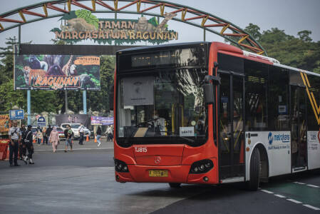 Transjakarta Mulai Beroperasi Normal Usai Libur Lebaran