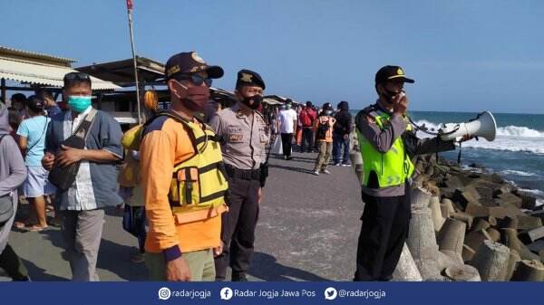 24 Ribu Wisatawan Kunjungi Pantai Glagah