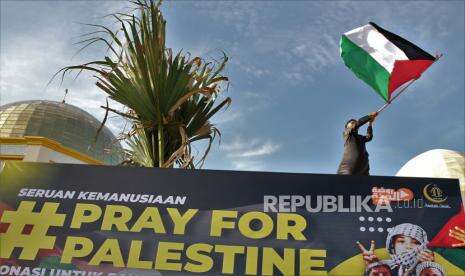 Wartawan & Warga Majalengka Doa Qunut Nazilah bagi Palestina