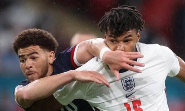 Inggris Frustrasi Gagal Robek Jala Skotlandia