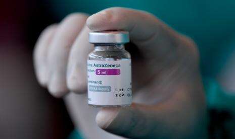AstraZeneca Harus Gunakan Pabrik Inggris Penuhi Komitmen UE