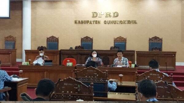 Dewan: Pemkab Tak Peka pada Lonjakan Covid-19
