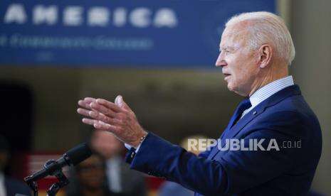 Pemerintahan Biden Vaksinasi 300 Juta Orang dalam 150 Hari