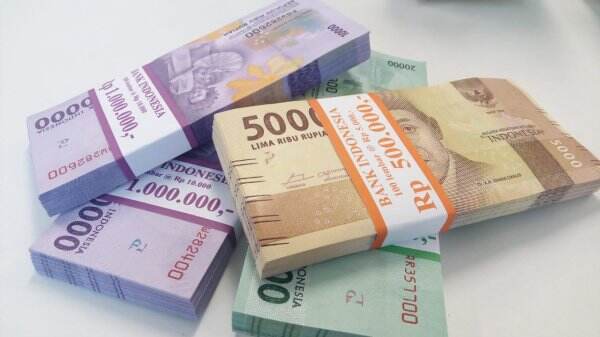Rupiah Menguat, Investor Cerna Komentar Pejabat The Fed