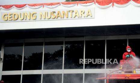 154 Orang di Kompleks DPR Positif Covid-19
