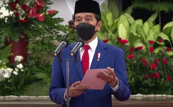 Hari Bhayangkara ke-75, Jokowi Anugerahi Tanda Kehormatan untuk 3 Anggota Polri