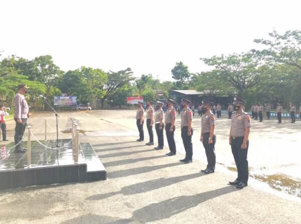 Momen HUT Bhayangkara, 43 Personel Polres Tanbu Terima Kenaikan Pangkat