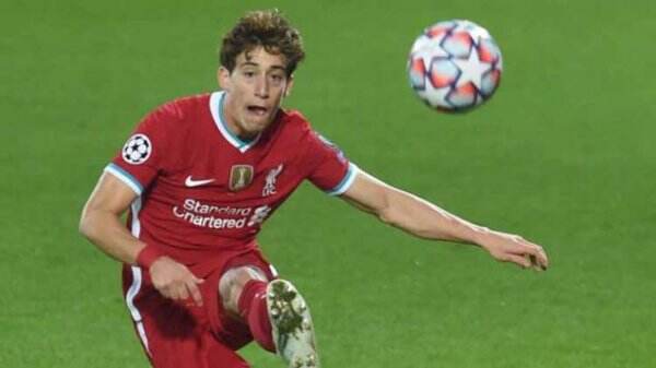 Robertson Cedera, Pemain Yunani Ini Ketiban Durian Runtuh