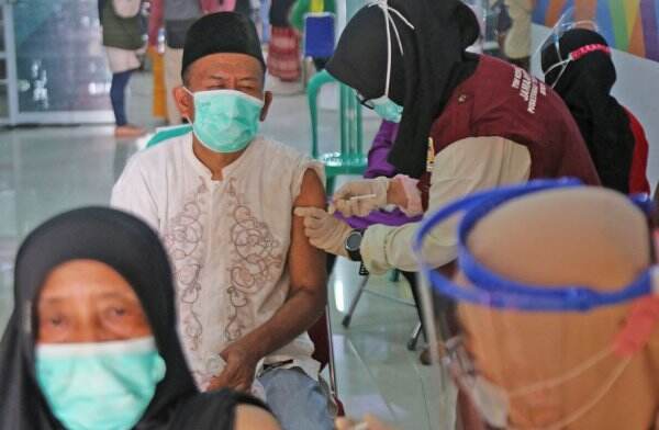 Kemenag Minta Calon Jamaah Haji Proaktif Ikut Vaksinasi Covid-19
