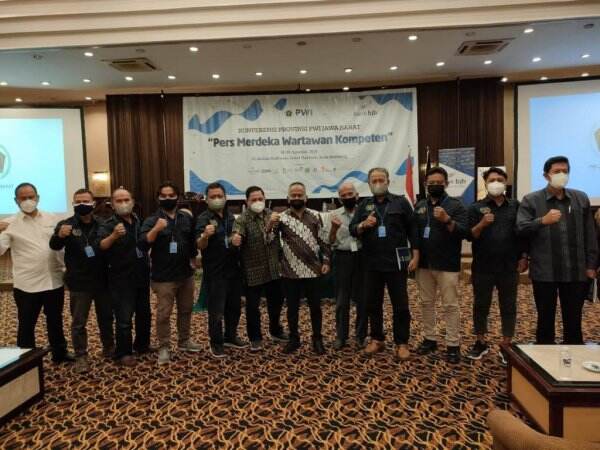Hilman Hidayat Terpilih Aklamasi Ketua PWI Jawa Barat 2021-2026
