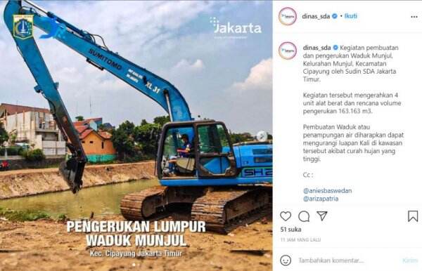 Antisipasi Musim Hujan, Pemprov DKI Keruk Waduk Munjul Jaktim