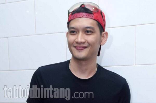 Rezky Aditya Akui Punya Hubungan dengan Wenny Ariano
