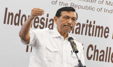 Luhut: Penyesuaian PPKM Tingkatkan Mobilitas Masyarakat
