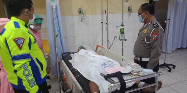 Remaja di Jombang Tewas Tabrak Pohon Saat Berboncengan Tiga dalam Kondisi Mabuk