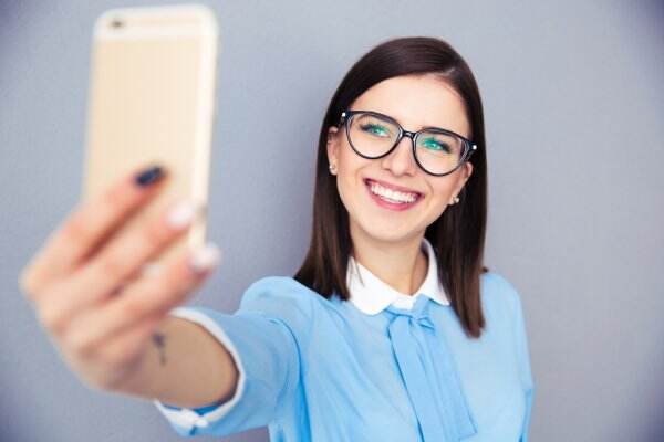 5 Foto Wajib dalam Profil di Situs Kencan Online, Jodoh Terbaik Akan Meluncur ke Tangan Anda