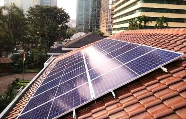 Desak Pembatalan Revisi Aturan PLTS Atap, Guru Besar ITS Sarankan Perkuat Solar Cell