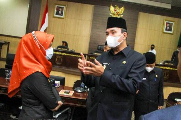 Pandangan Umum Fraksi Sempurnakan Raperda tentang Perubahan APBD Muba 2021