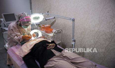 Selesaikan Permasalahan Kulit, 4 Treatment Ini Bisa Dicoba