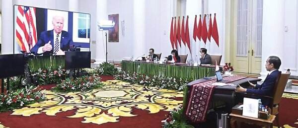 Buka Investasi Kendaraan Listrik hingga Kawasan Industri Hijau
