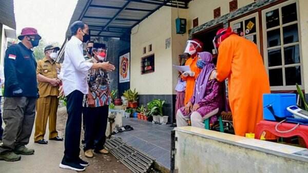 Senang Lihat Warga Antusias Ikut Vaksinasi, Jokowi : Harapan Kita Bisa Kendalikan Covid